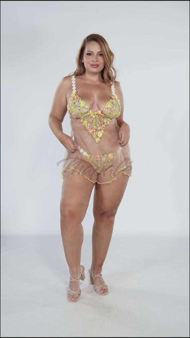 Charger la vidéo: Nuisette &amp; string assorti +