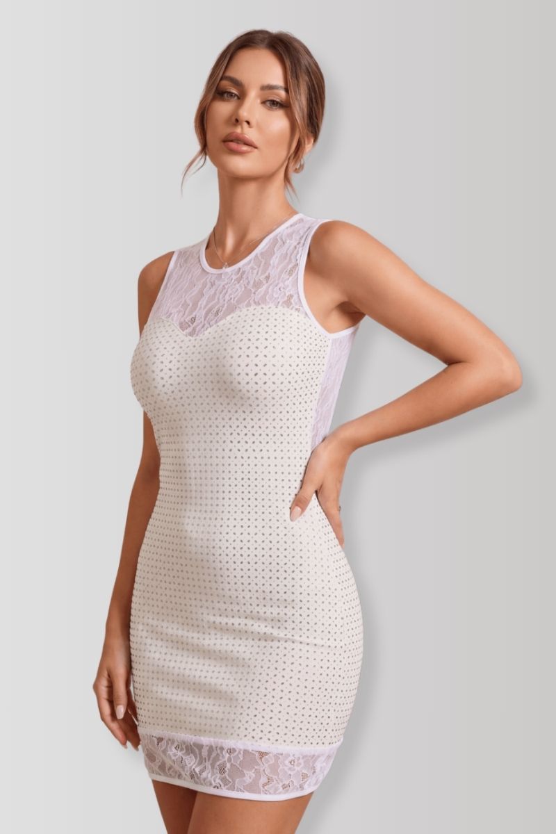 Weißes Wetlook-Minikleid